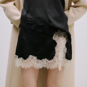 Spódnica satynowa z koronką